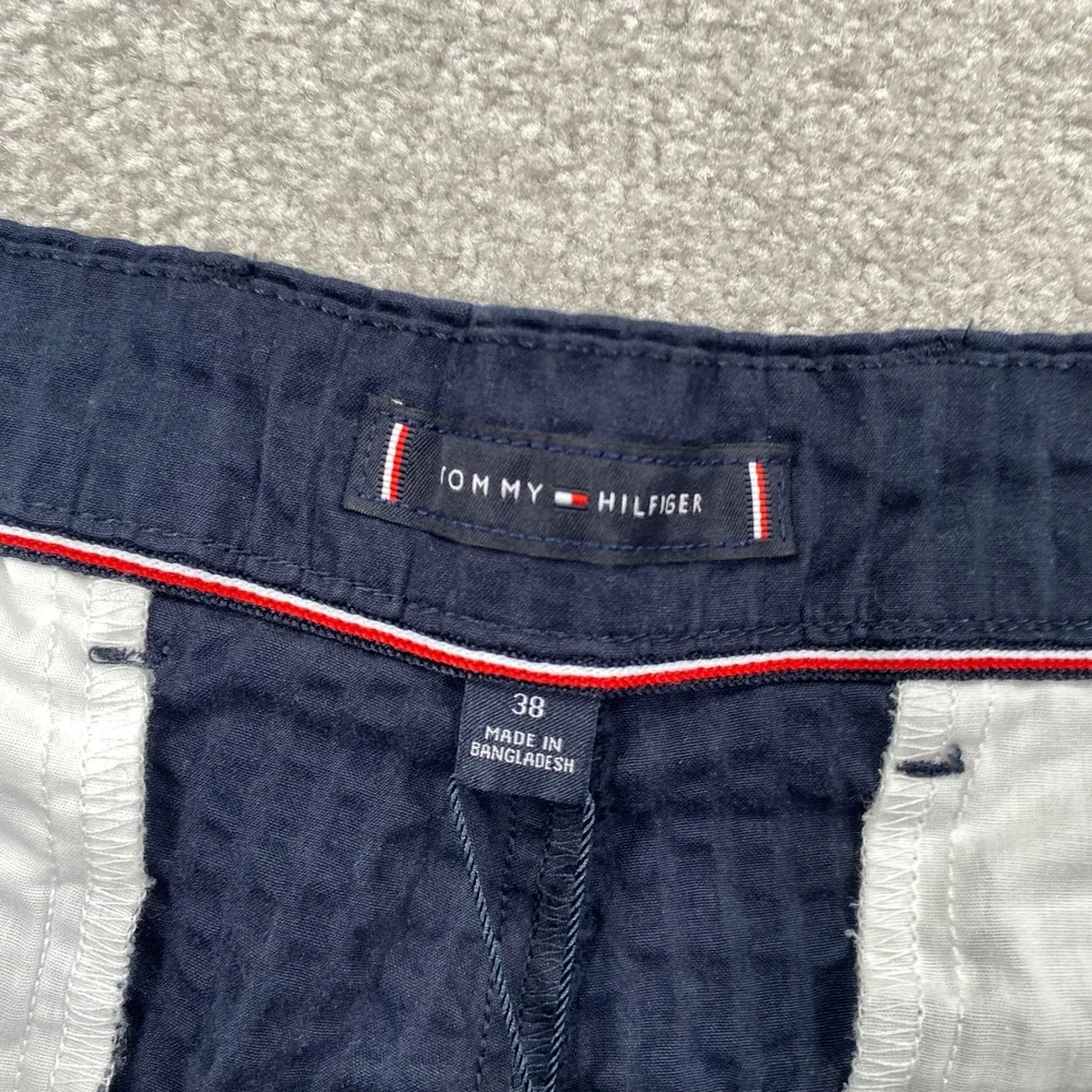 Tommy Hilfiger Seersucker Shorts Mens 38 Navy Blue Textured Casual XM03616